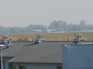 Nedaleko benzínky bylo letiště Nedaleko benzínky bylo letiště